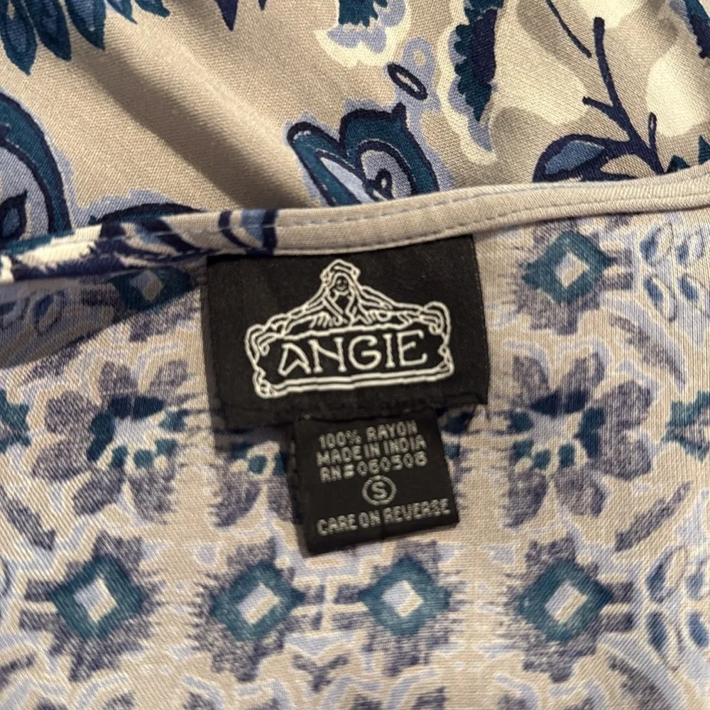 Angie Blue and Gray Patterned Kimono - Picture 3 of 4